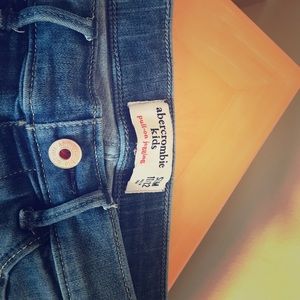 Abercrombie and Fitch girls jean jeggings